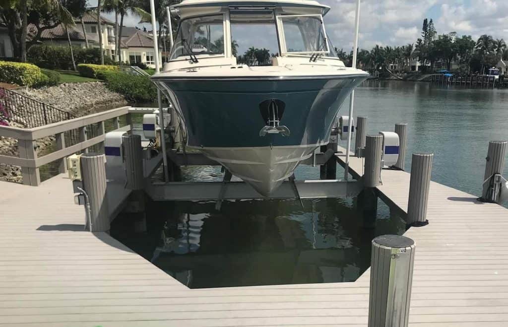 Beamless Boat Lifts - image Beamless-boat-lift-1024x659 on http://iqboatlifts.com