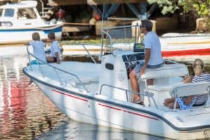 News Archive - image 4-Things-to-Look-for-When-Buying-a-Used-Boat-300x200 on http://iqboatlifts.com