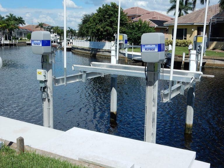 Simple Steps To Determine The Right Size Of Your Boat Lift