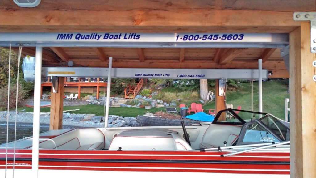 boathouse lift with boat